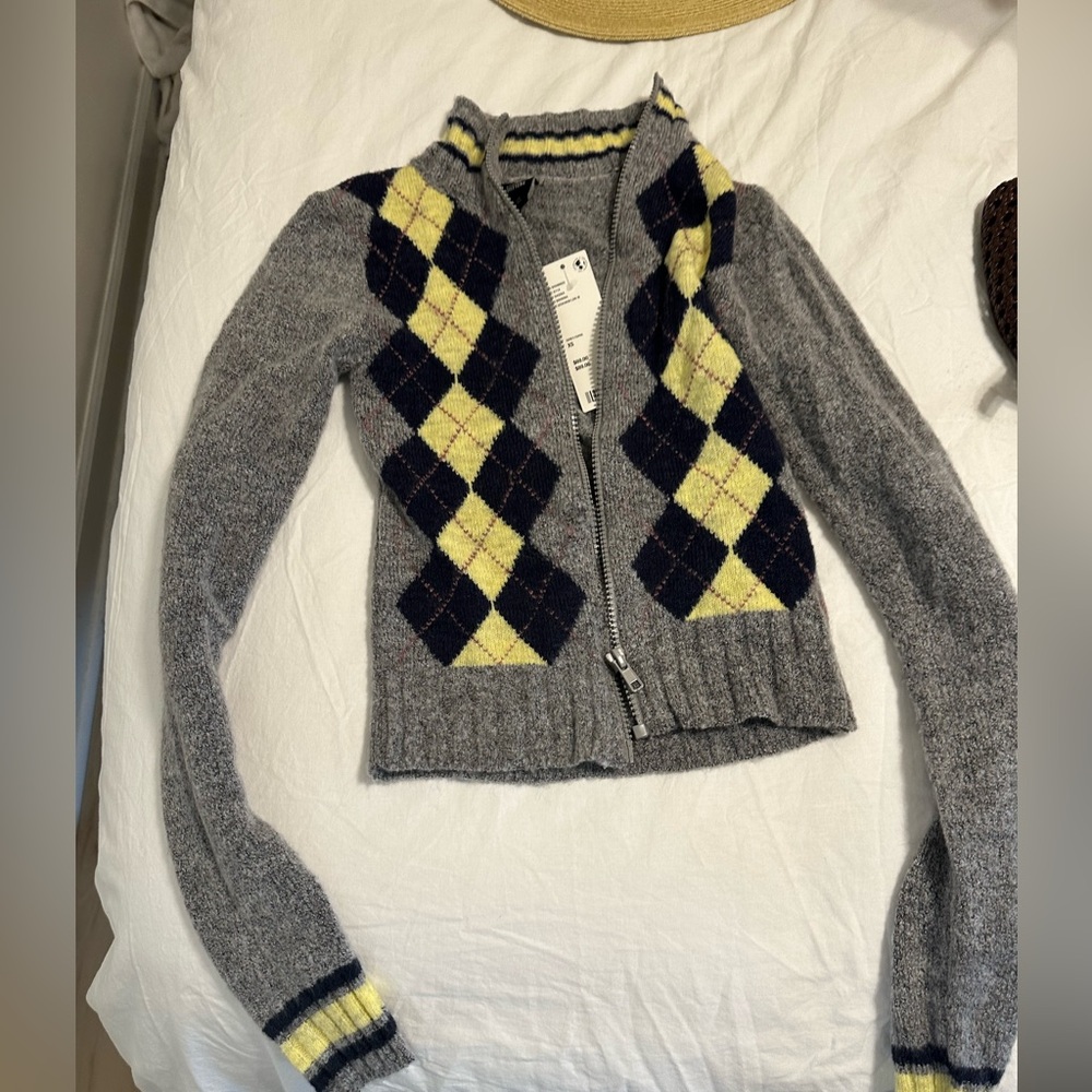 Urban Outfitters Gray and Yellow Argyle Cardigan